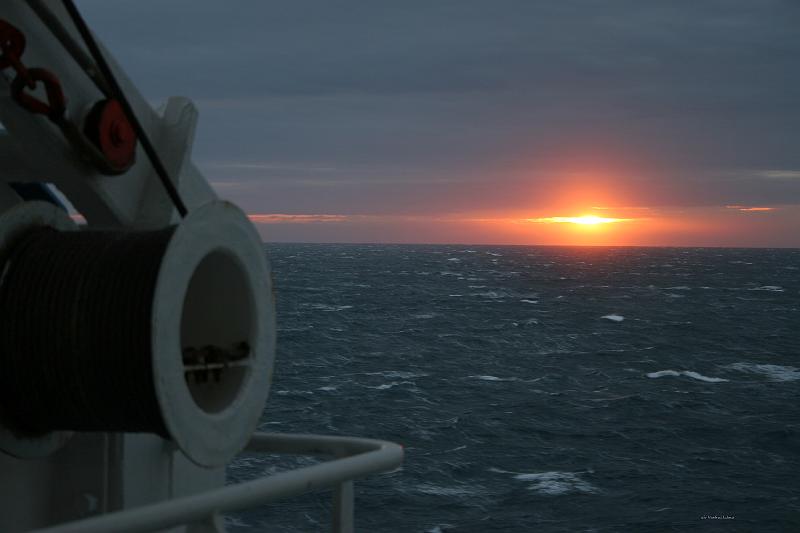 02-5727.jpg - Fähre M/S Ouzoud: das Meer war so stürmisch, daß die Fähre ungefähr 10 Stunden länger brauchte