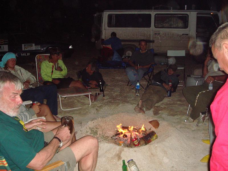 07-2613.jpg - Beim Lagerfeuer haben wir auch ein Feuerwerk veranstaltet.