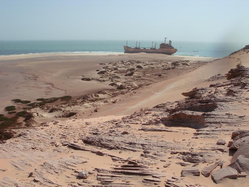 08-2691.jpg - gestrandetes Schiff bei Nouadhibou