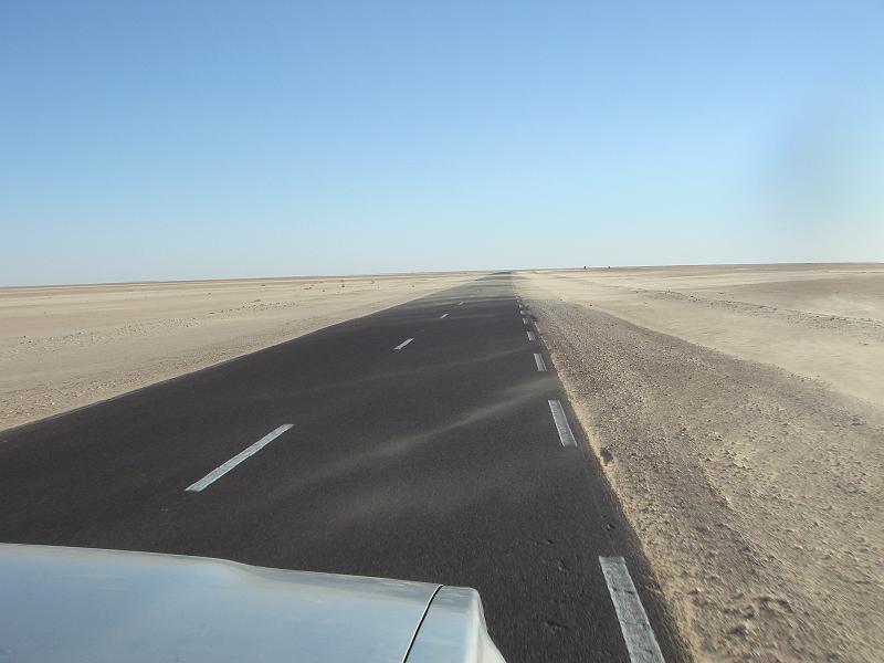 09-2819.jpg - Straße nach Nouakchott